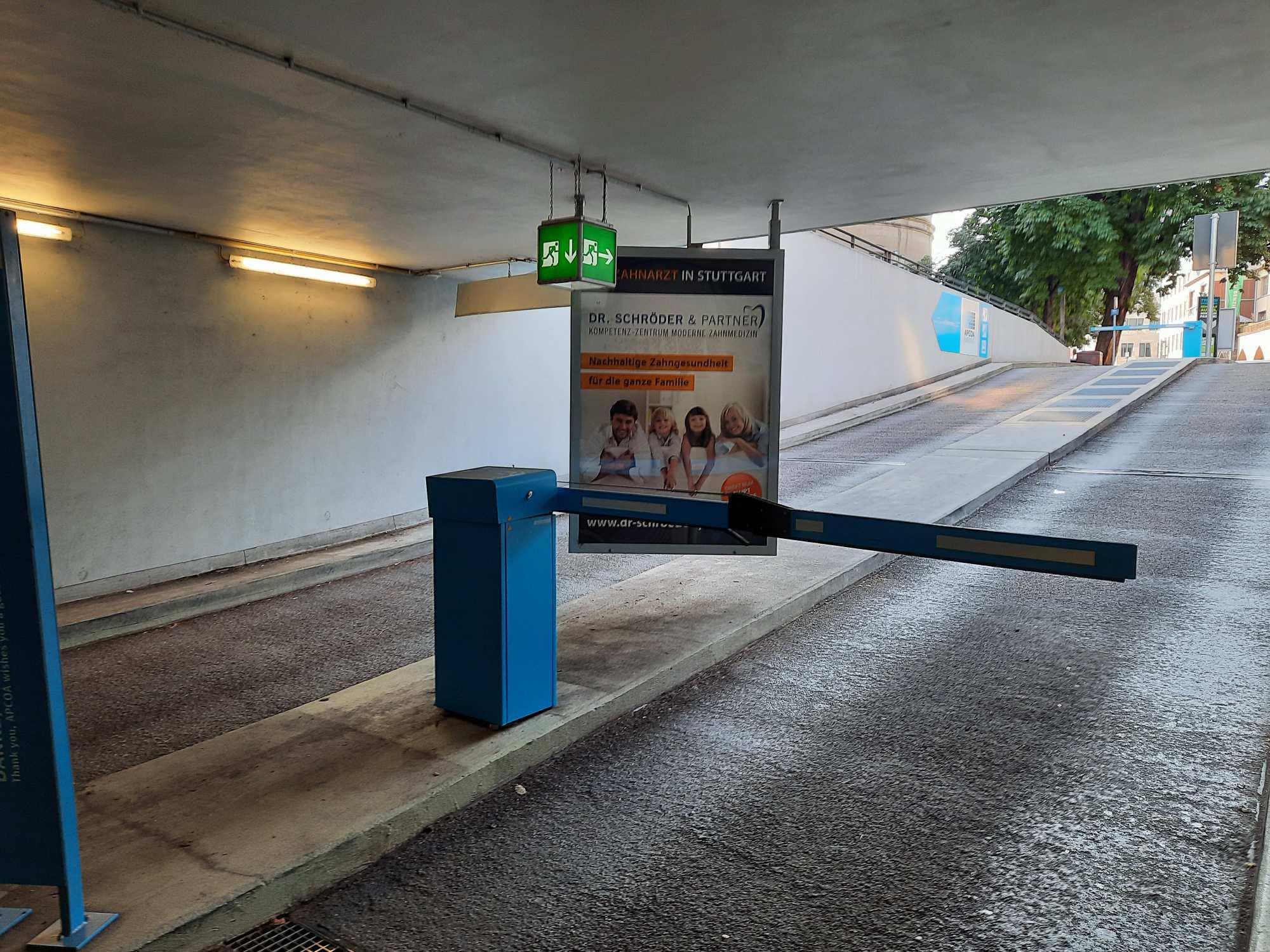 A133/V2 Stuttgart, Schillerplatz